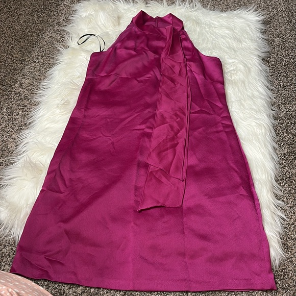 Vince Camuto Fuchsia Bow-Neck Satin Dress Size 2 - Picture 15 of 15